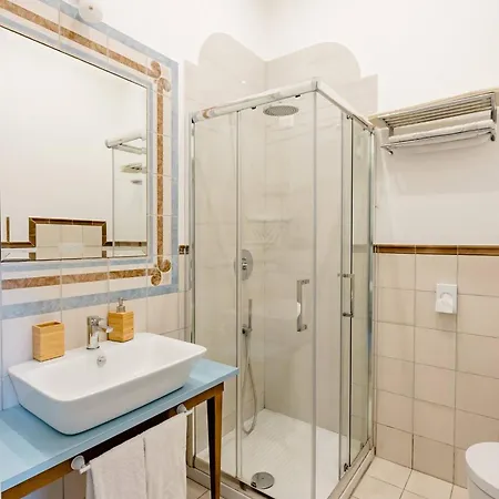 Πανσιόν Rosa Magra 4*